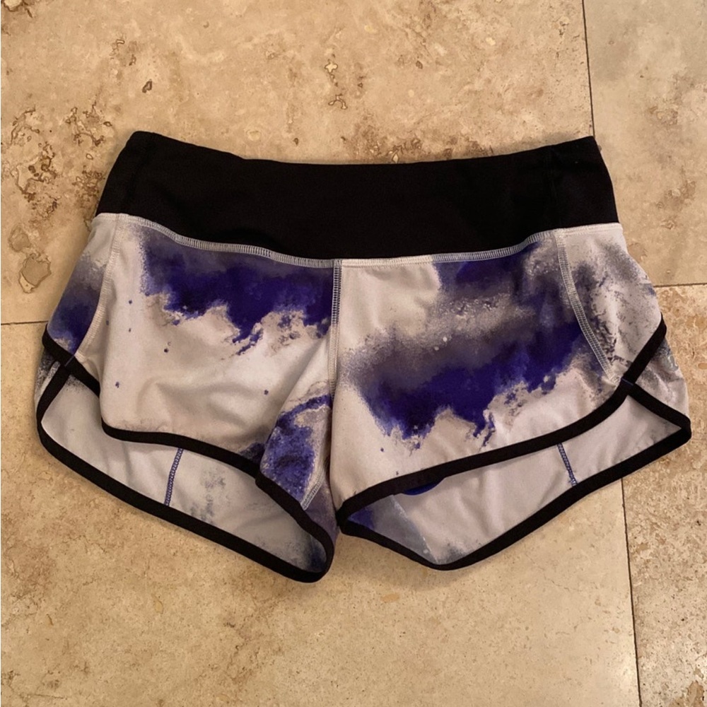 Lululemon shorts size 4